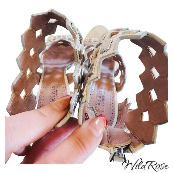 ALAÏA White calfskin LASER CUT stud SANDAL SZ 35.5 - Picture 9 of 17